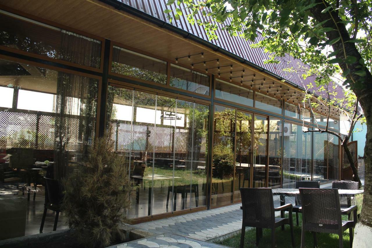 Firuze Hotel & Restaurant Sheki Exterior photo